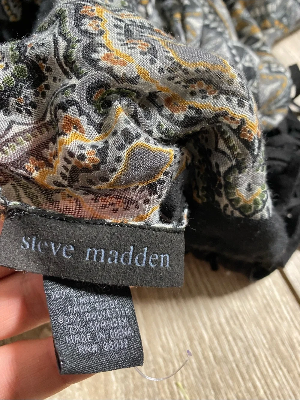 Steve Madden Paisley Fringe Scarf Muffler Wrap Black Gray Boho Geometric